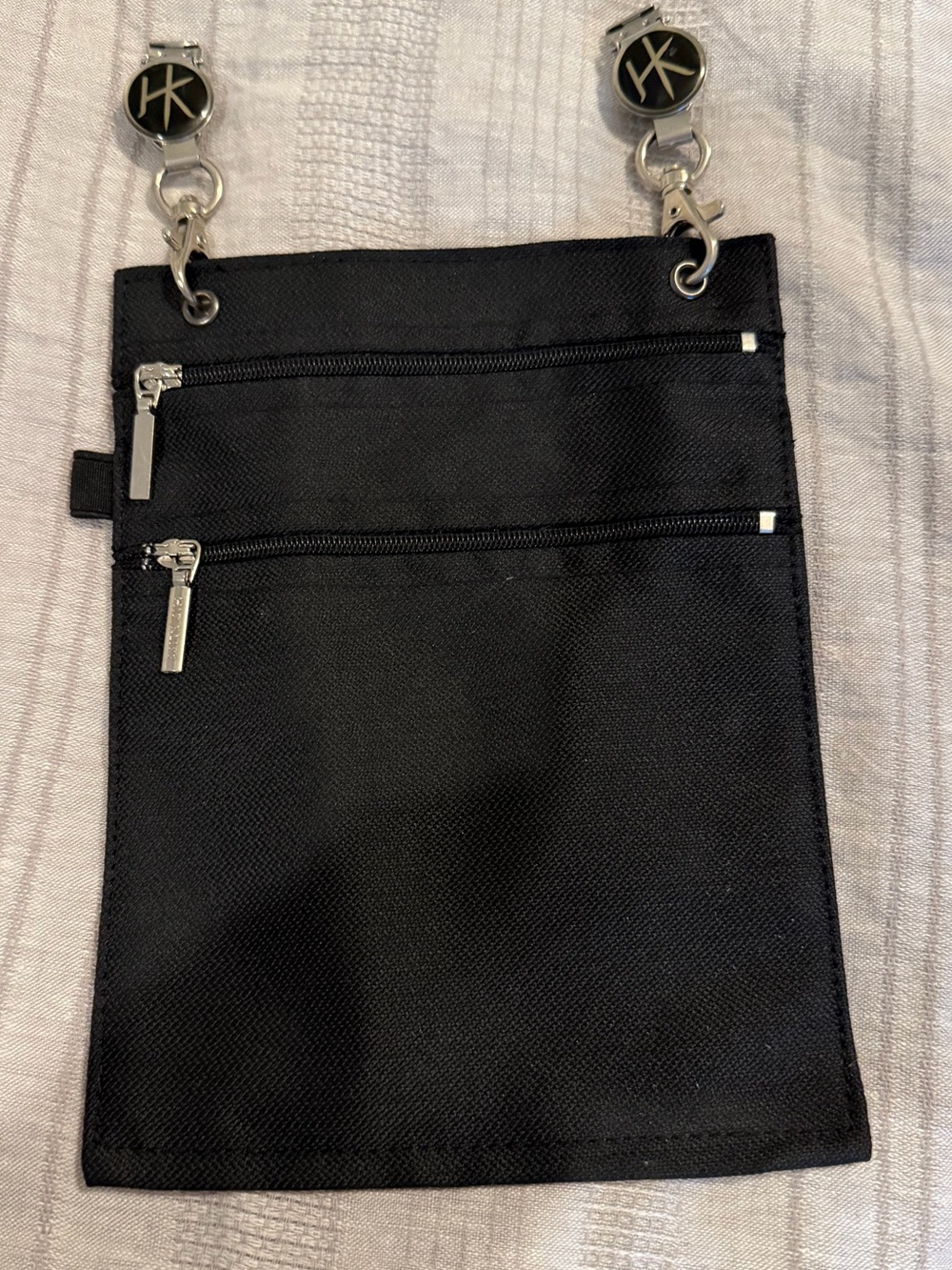 HIPKLIPS Unisex Clippable pocket, No Belt Loops Needed, Hands-Free and Secure